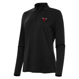Antigua Chicago Bulls Women's Black Reprocess Gorgeous Quarter Zip Top