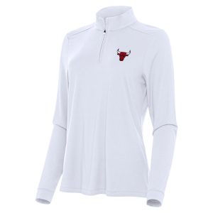 Antigua Chicago Bulls Women's White Intent Elegant Quarter Zip Top
