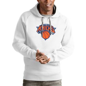 Antigua New York Chic Knicks White Team Logo Victory Pullover Hoodie