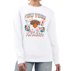 G III Eye - catching 4Her by Carl Banks New York Knicks Women's White Flowers Team Logo Graphic Fleece Crewneck Pullover Sweatshirt