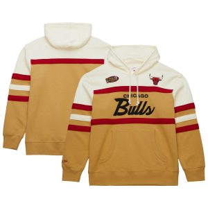 Mitchell & Ness Chicago Chic Bulls Tan/Cream Hardwood Classics Vintage Logo Head Coach Pullover Hoodie