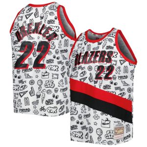 Mitchell & Ness Clyde Drexler Portland Trail Blazers White 1991/92 Hardwood Classics Chic Doodle Swingman Player Jersey
