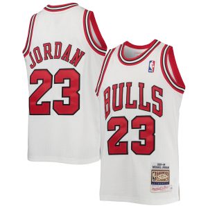 Mitchell & Ness Eye - catching Michael Jordan Chicago Bulls Youth White 1997/98 Hardwood Classics Authentic Jersey